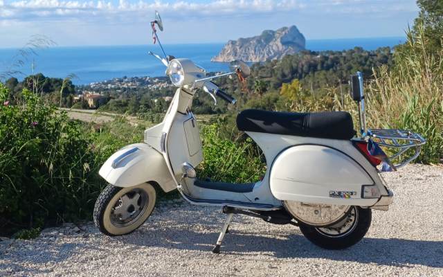 Vespa PX 200